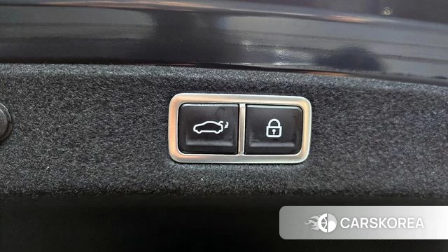 Hyundai Grandeur Hybrid (GN7) id 3832262 из Кореи 9