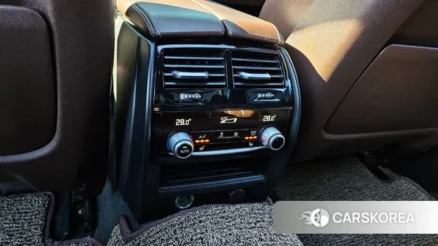 BMW 5 Series (G30) id 3459879 из Кореи 9