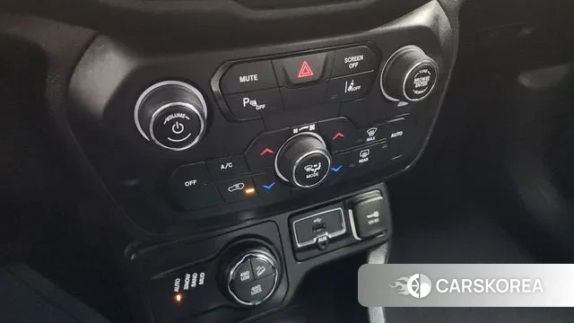 Jeep Renegade id 3407758 из Кореи 9