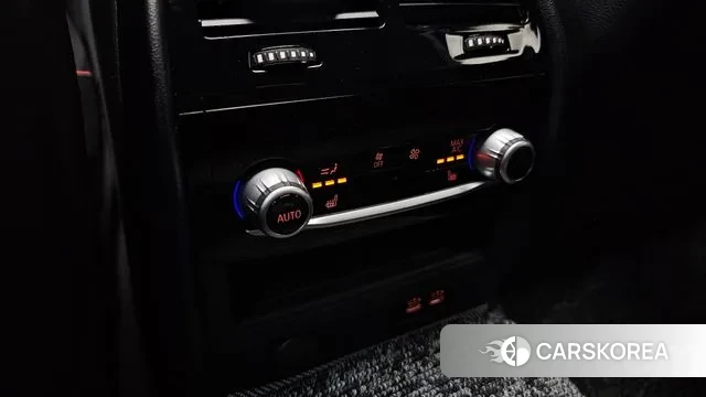 BMW 5 Series (G30) id 3499467 из Кореи 9