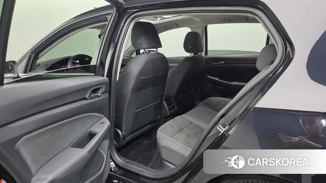 Volkswagen Golf 8th Generation id 3679823 из Кореи 9