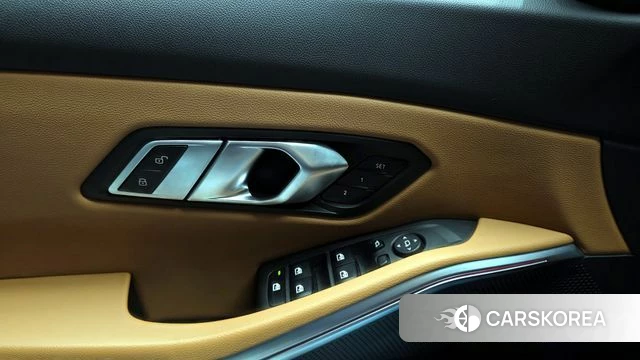 BMW 3 Series (G20) id 3799323 из Кореи 9