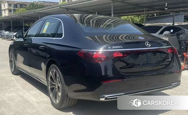 Mercedes-Benz E-class id 4300797 из Китая 9