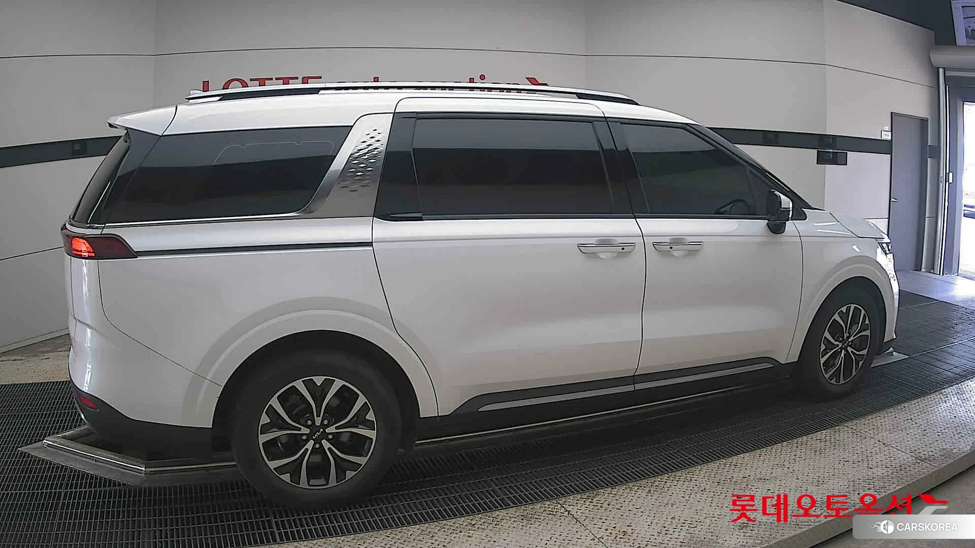 Kia Carnival id 4664344 из Кореи 9