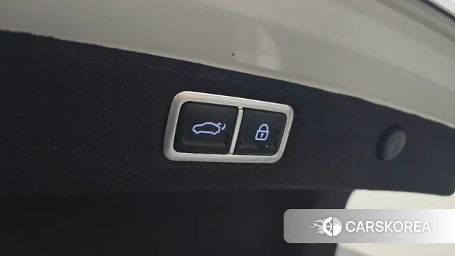 Hyundai Grandeur (GN7) id 3751676 из Кореи 9