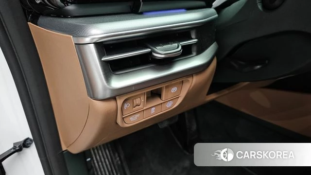 Hyundai Grandeur Hybrid (GN7) id 3883168 из Кореи 9