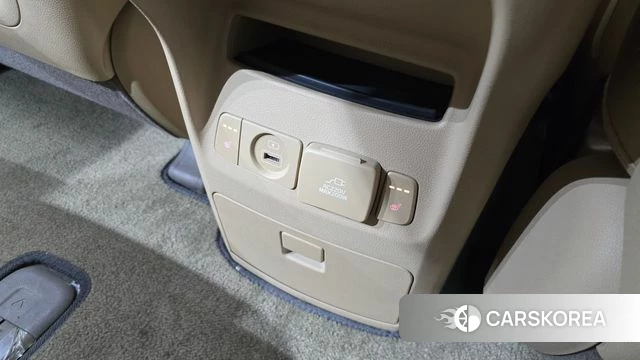 Kia All New Carnival id 4931199 из Кореи 9