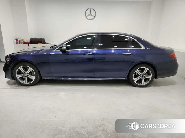 Mercedes-Benz E-class id 3882326 из Китая 9
