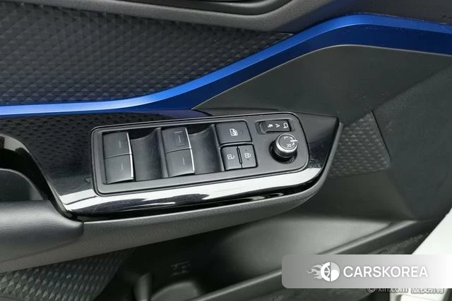 Toyota C-HR id 4279081 из Китая 9