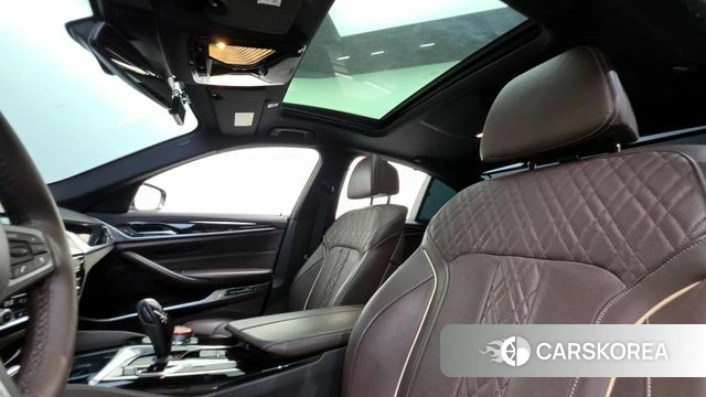 BMW 5 Series (G30) id 4197190 из Кореи 9