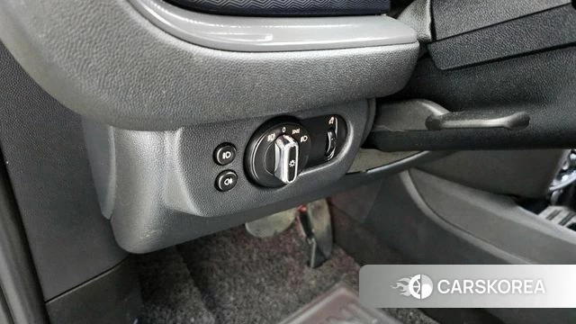 Mini Cooper D Clubman id 4268607 из Кореи 9