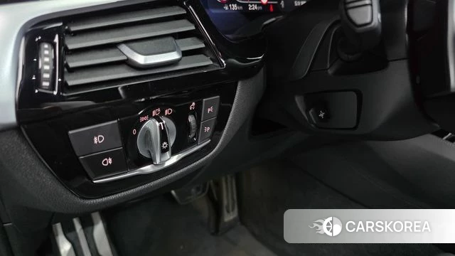 BMW 5 Series (G30) id 4551111 из Кореи 9