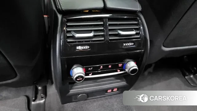 BMW 5 Series (G30) id 3106121 из Кореи 9