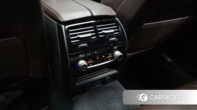 BMW 5 Series (G30) id 3024781 из Кореи 9