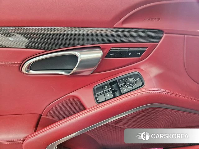 Porsche 718 Boxster id 4702398 из Кореи 9