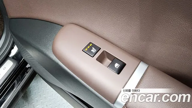 Hyundai Grandeur Hybrid (GN7) id 2509532 из Кореи 9