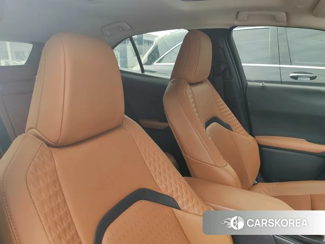 Lexus UX id 4261866 из Китая 9