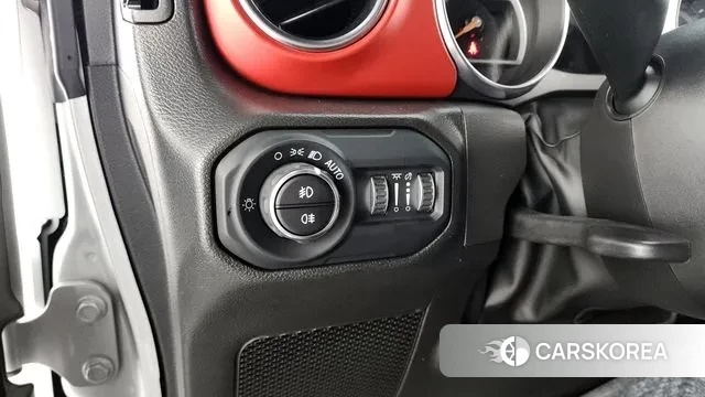 Jeep Wrangler (JL) id 3002310 из Кореи 9