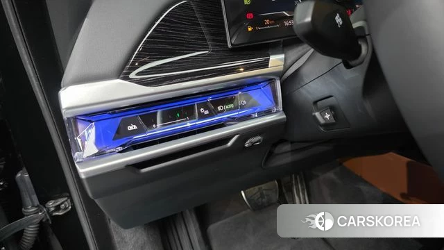 BMW 7 Series (G70) id 4194024 из Кореи 9