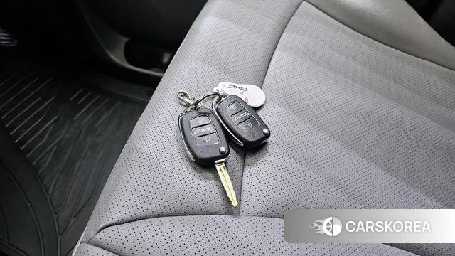 Hyundai The New Grand Starex id 3396370 из Кореи 9