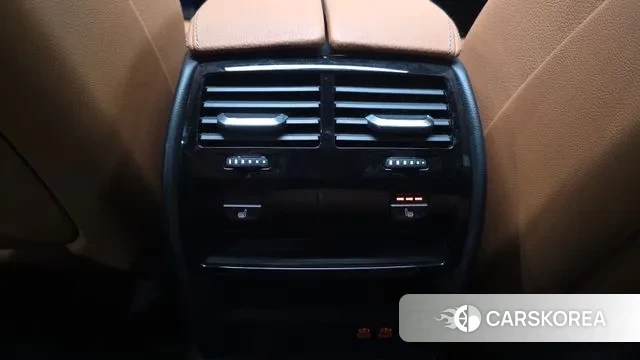 BMW 5 Series (G30) id 3691769 из Кореи 9