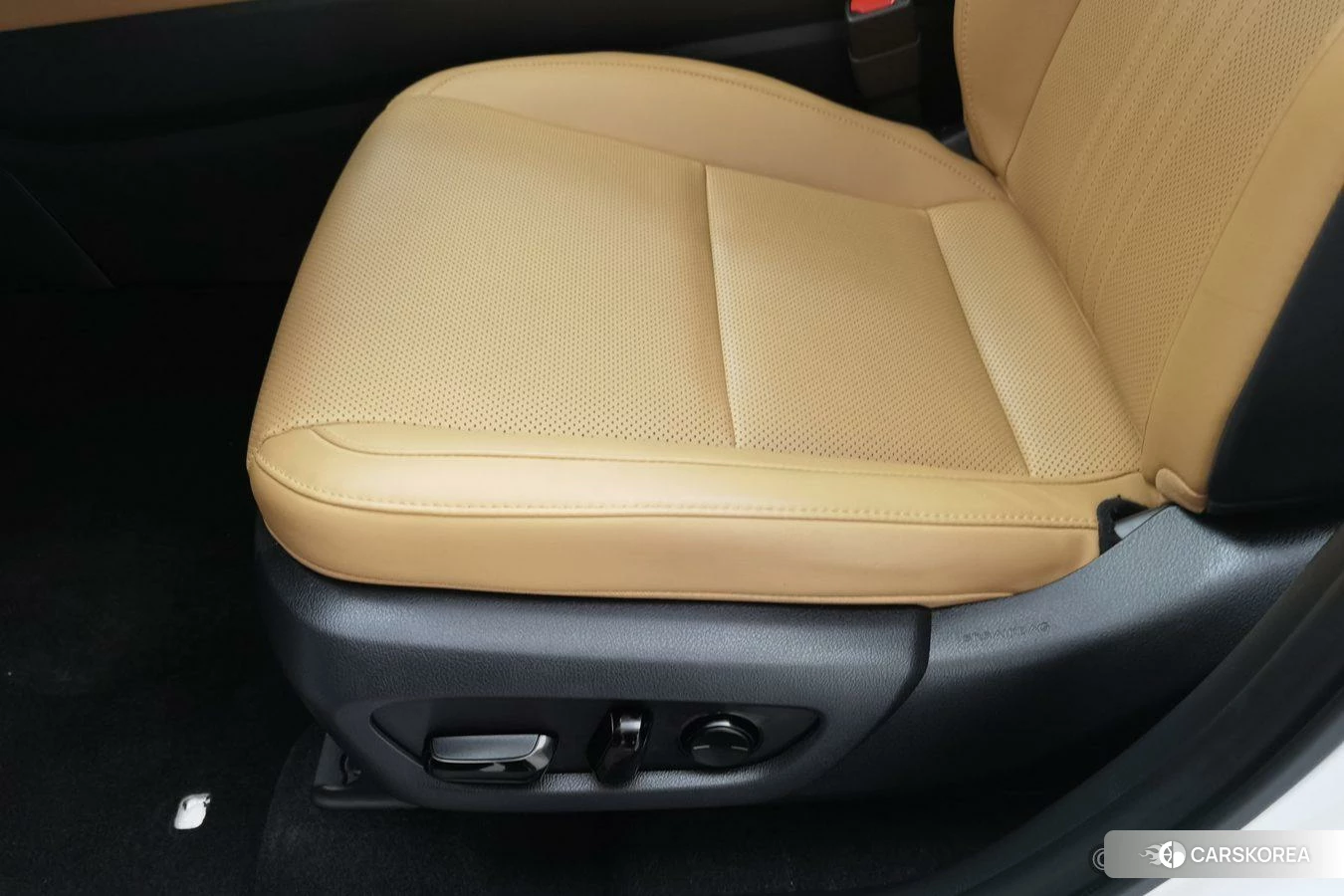 Lexus NX PHEV id 4513983 из Китая 9