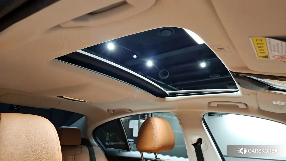 BMW 5 Series (G30) id 2137771 из Кореи 9