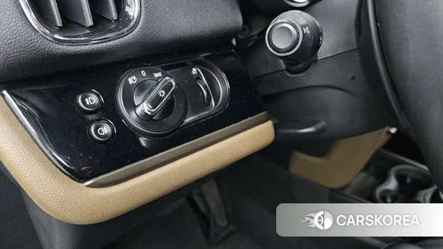 Mini Cooper SD Countryman id 4284698 из Кореи 9