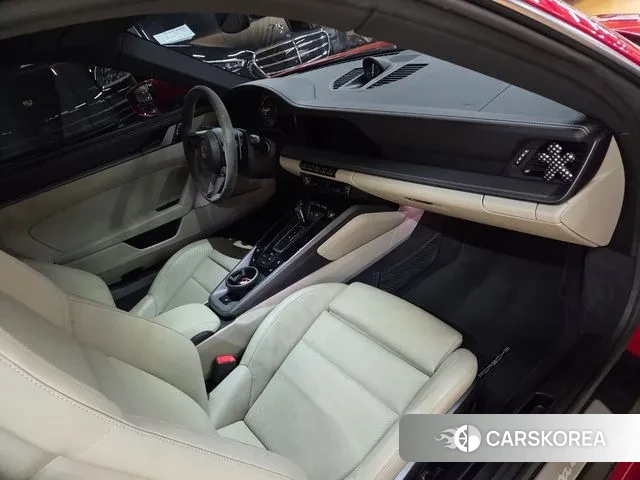 Porsche 911(992) id 3519377 из Кореи 9