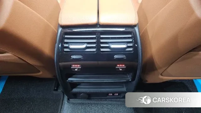 BMW 5 Series (G30) id 3697283 из Кореи 9