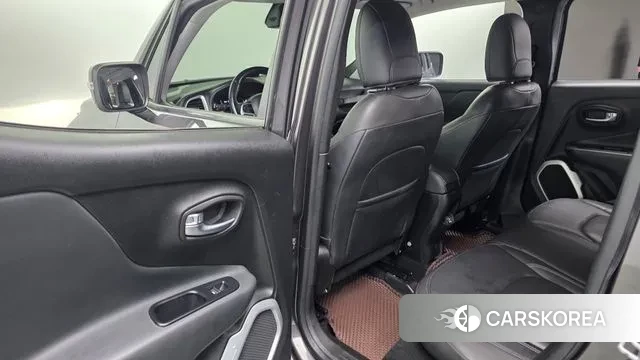 Jeep Renegade id 3210037 из Кореи 9