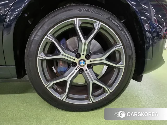 BMW X6 (G06) id 3399165 из Кореи 9