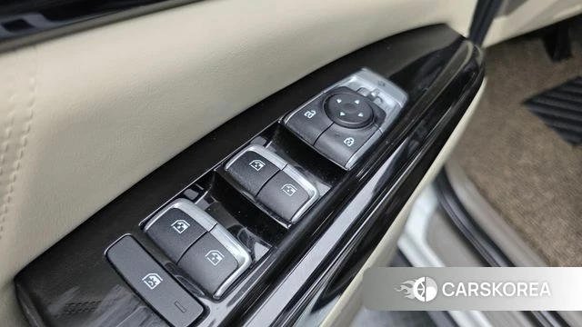 Kia Carnival 4th generation id 4303551 из Кореи 9