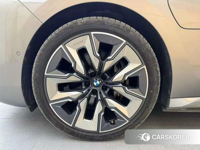 BMW i7 id 4273153 из Китая 9
