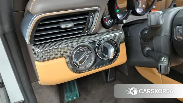 Porsche 911 id 2966764 из Кореи 9