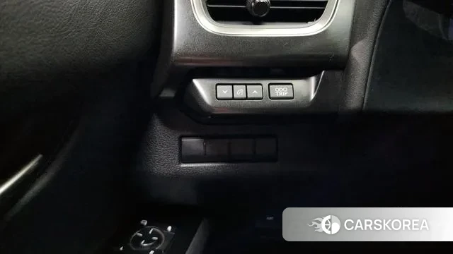 Lexus UX250h id 3428050 из Кореи 9