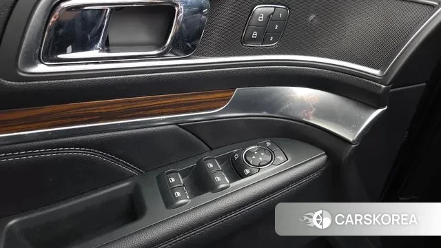 Ford Explorer id 2902794 из Кореи 9