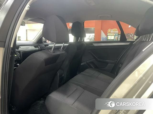 Volkswagen Bora id 4258262 из Китая 9