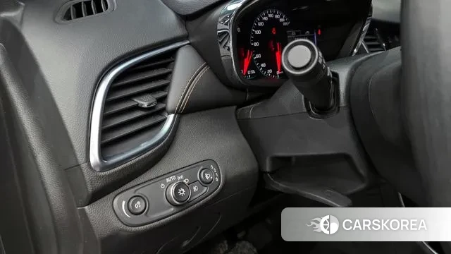 Chevrolet (GM Daewoo) The New Trax id 3531184 из Кореи 9