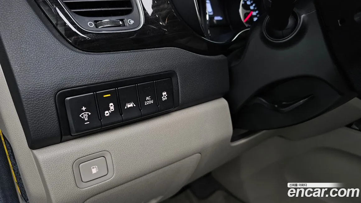 Kia The New Carnival id 2042143 из Кореи 9