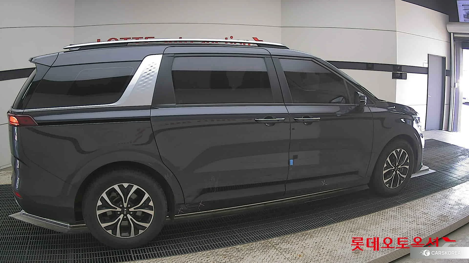 Kia Carnival id 4312625 из Кореи 9