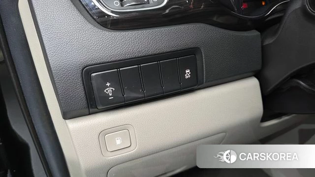Kia The New Carnival id 4595690 из Кореи 9