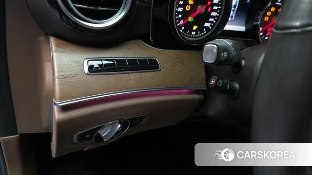 Mercedes-Benz E-Class W213 id 3807806 из Кореи 9
