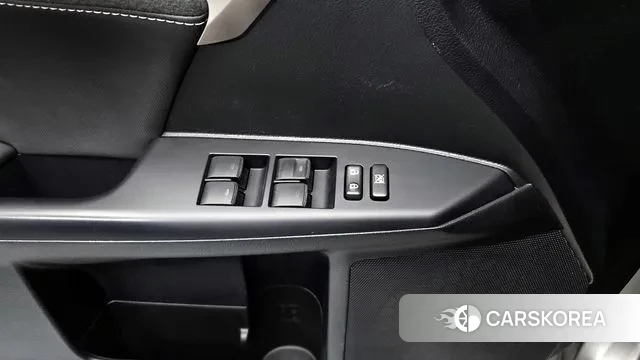 Lexus CT200h id 3375186 из Кореи 9