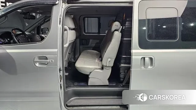 Hyundai The New Grand Starex id 3275287 из Кореи 9