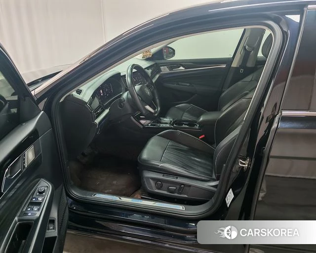 Volkswagen Passat PHEV id 4298047 из Китая 9
