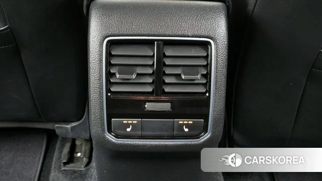 Volkswagen The New Passat id 4345595 из Кореи 9