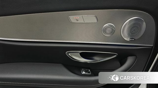 Mercedes-Benz E-Class W213 id 4708566 из Кореи 9