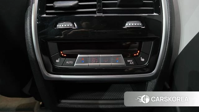 BMW X6M (G06) id 3852409 из Кореи 9