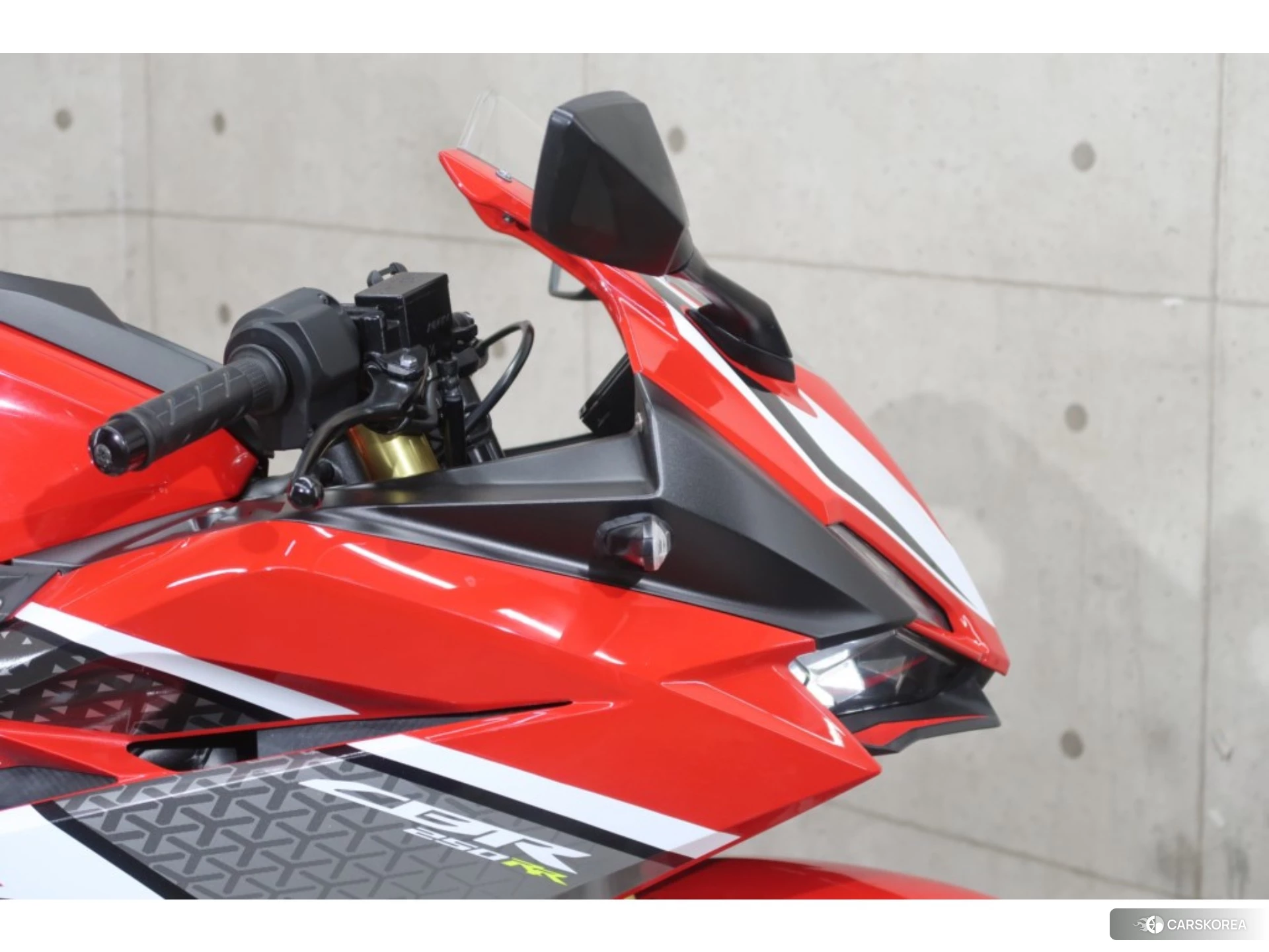 Honda CBR250RR id 4379985 из Японии 9
